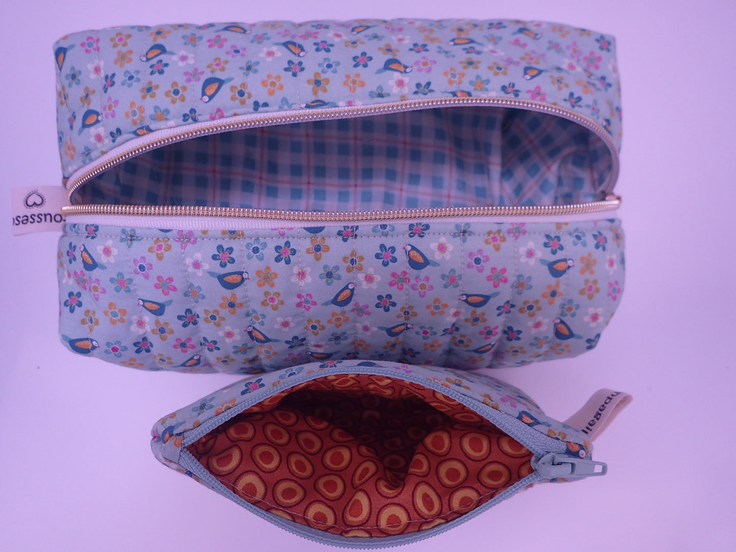 Trousse de toilette et sa pochette assortie