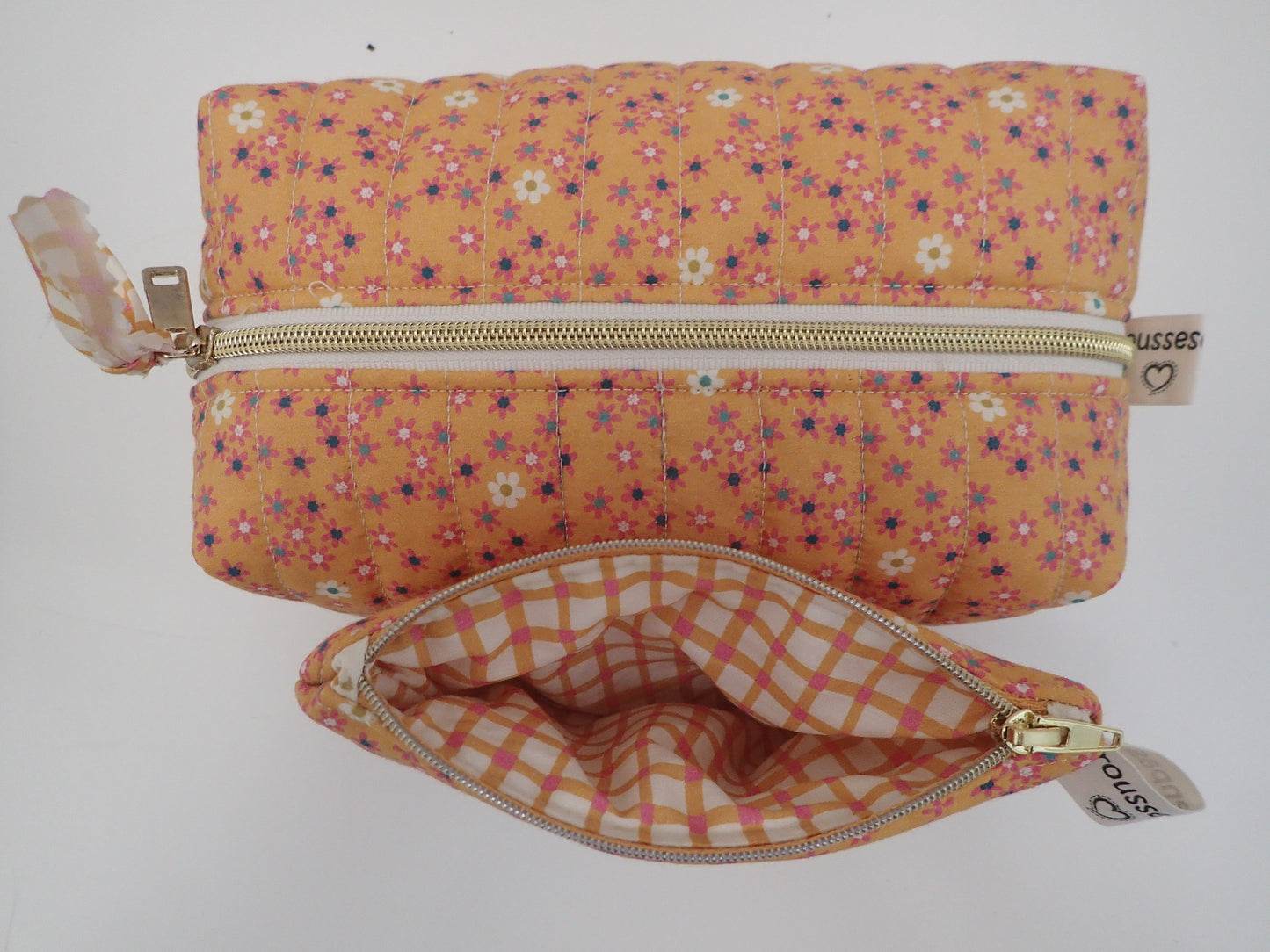 Trousse de toilette et sa pochette assortie