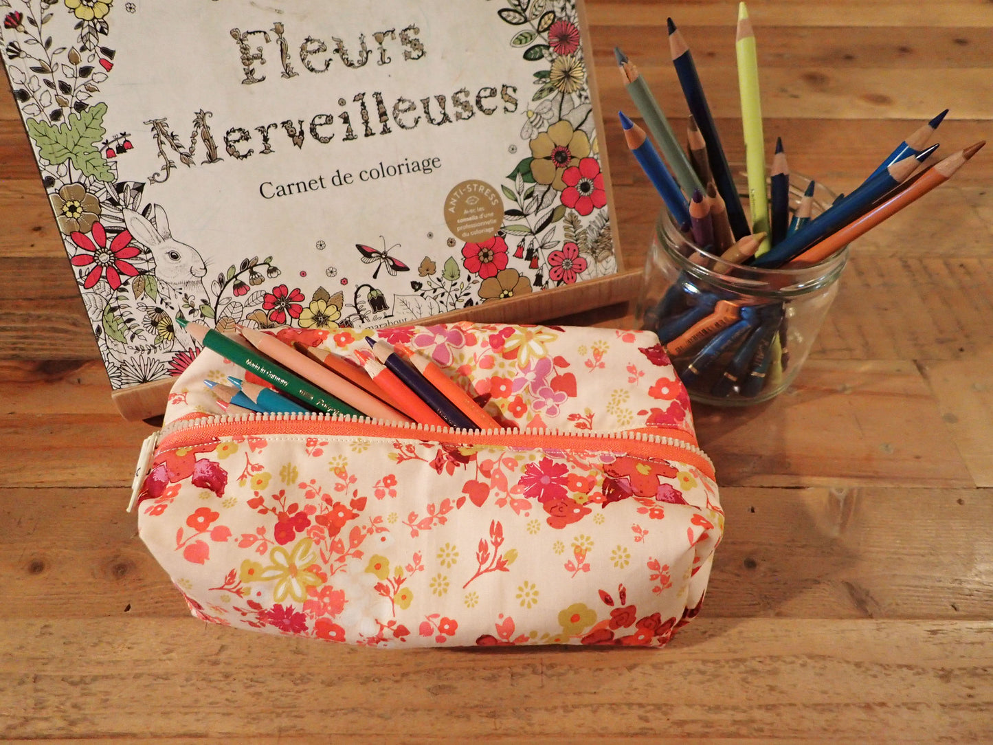 Trousses scolaire motifs fleuris