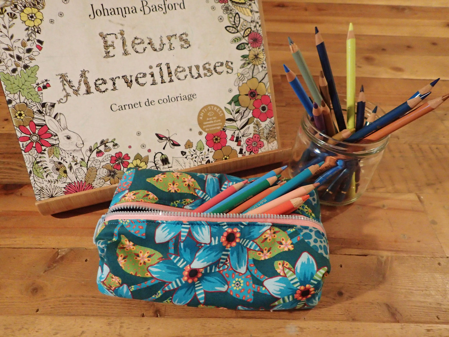 Trousses scolaire motifs fleuris