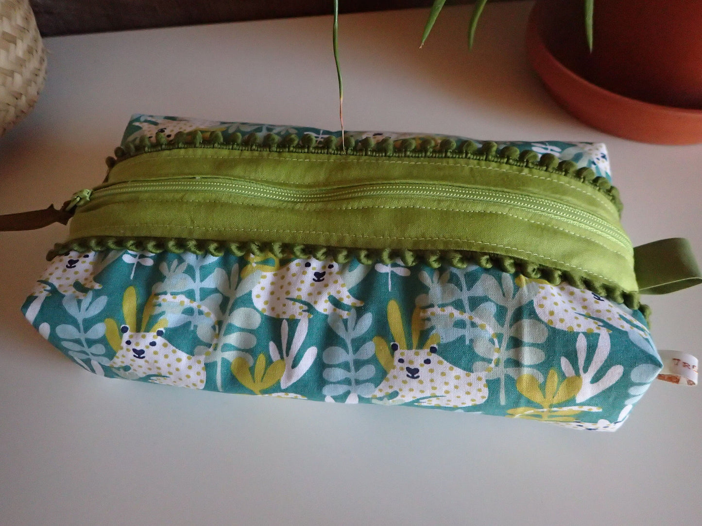 Trousse enfants motifs animaux – Coton ouatine, 22x11x4 cm